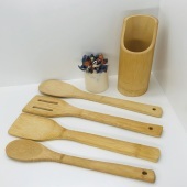 應(yīng)閩強(qiáng)竹木制品